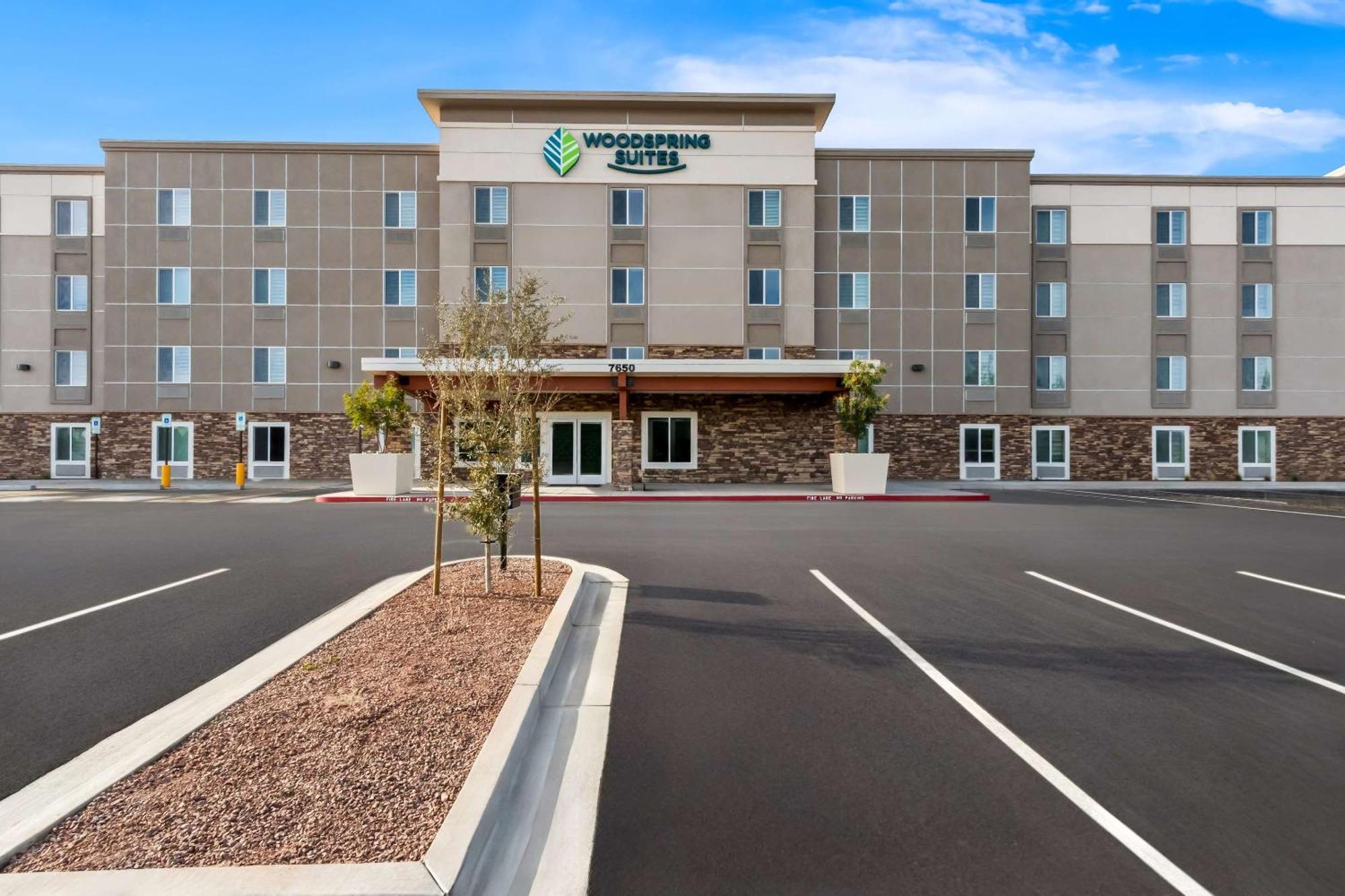 Woodspring Gilbert - Mesa Gateway Airport Hotel *